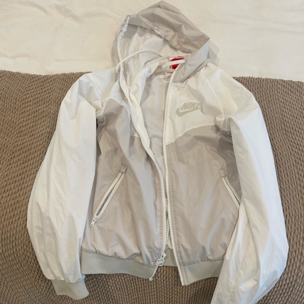 Barely used Nike Windbreaker